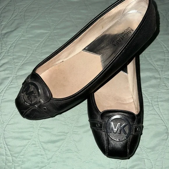 Michael kors flats black discount